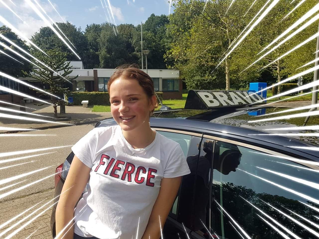 Betsie Mikhalevitch is geslaagd voor het rijbewijs